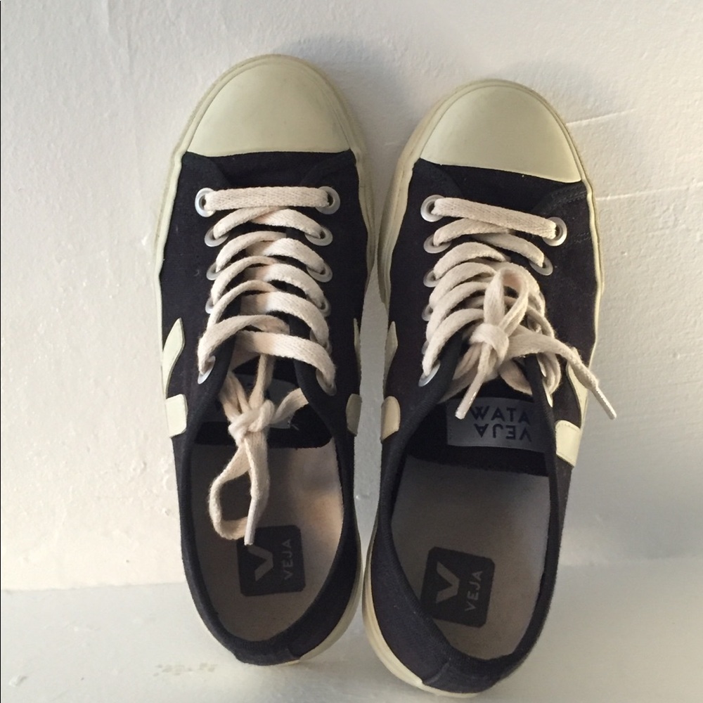 <3 Classic VEJA Women’s Sneaker! <3